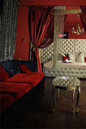 Logo Attraction Club